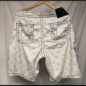 Men’s True Religion Swim Trunks shorts size 34 TRLG